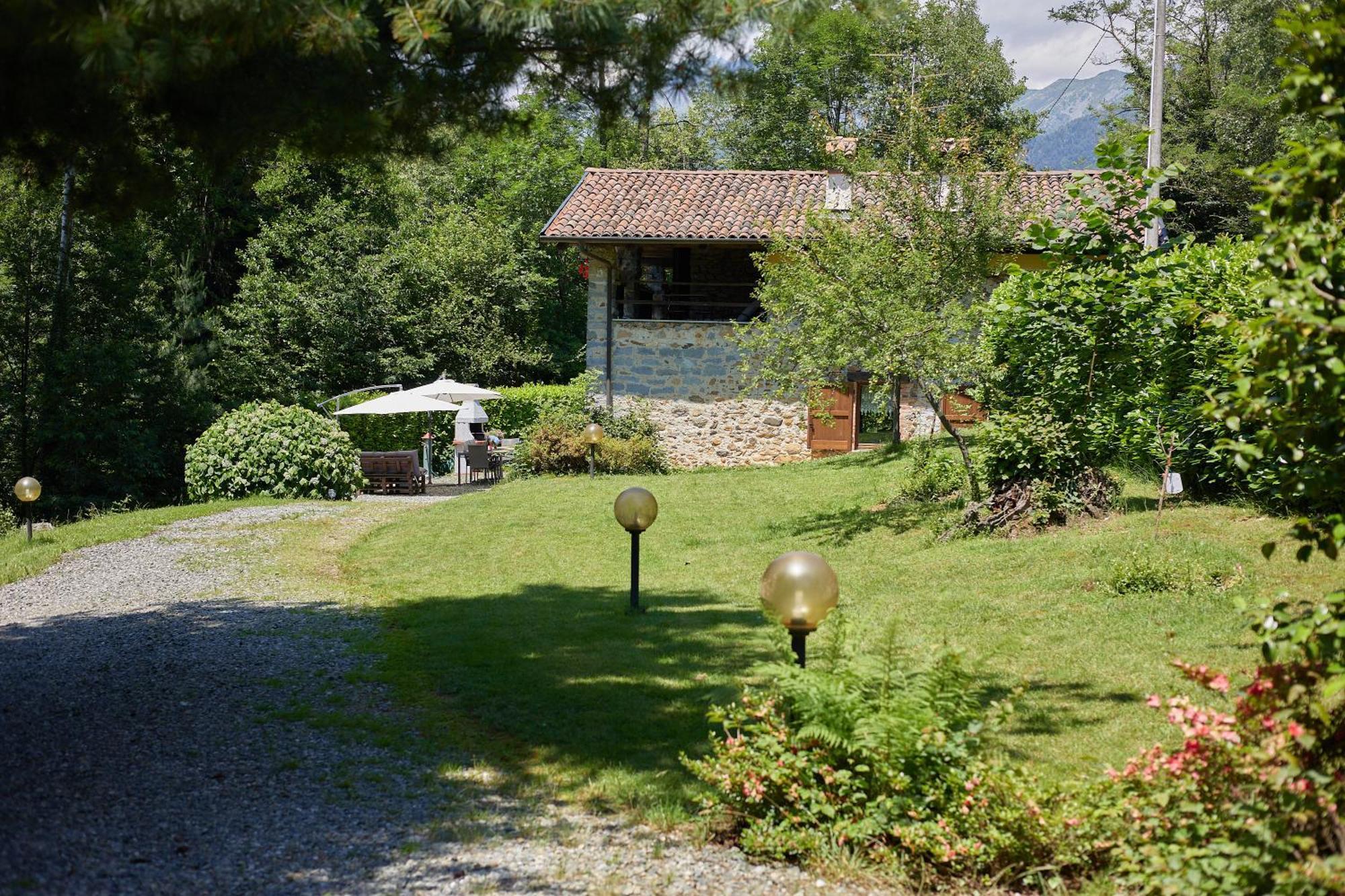 Villetta Con Giardino ⭑⭑⭑⭑⭑ - Wifi, Dogs Allowed 비엘라 외부 사진